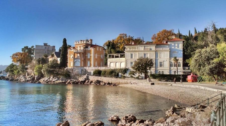 Apartment Petra Opatija Exteriör bild